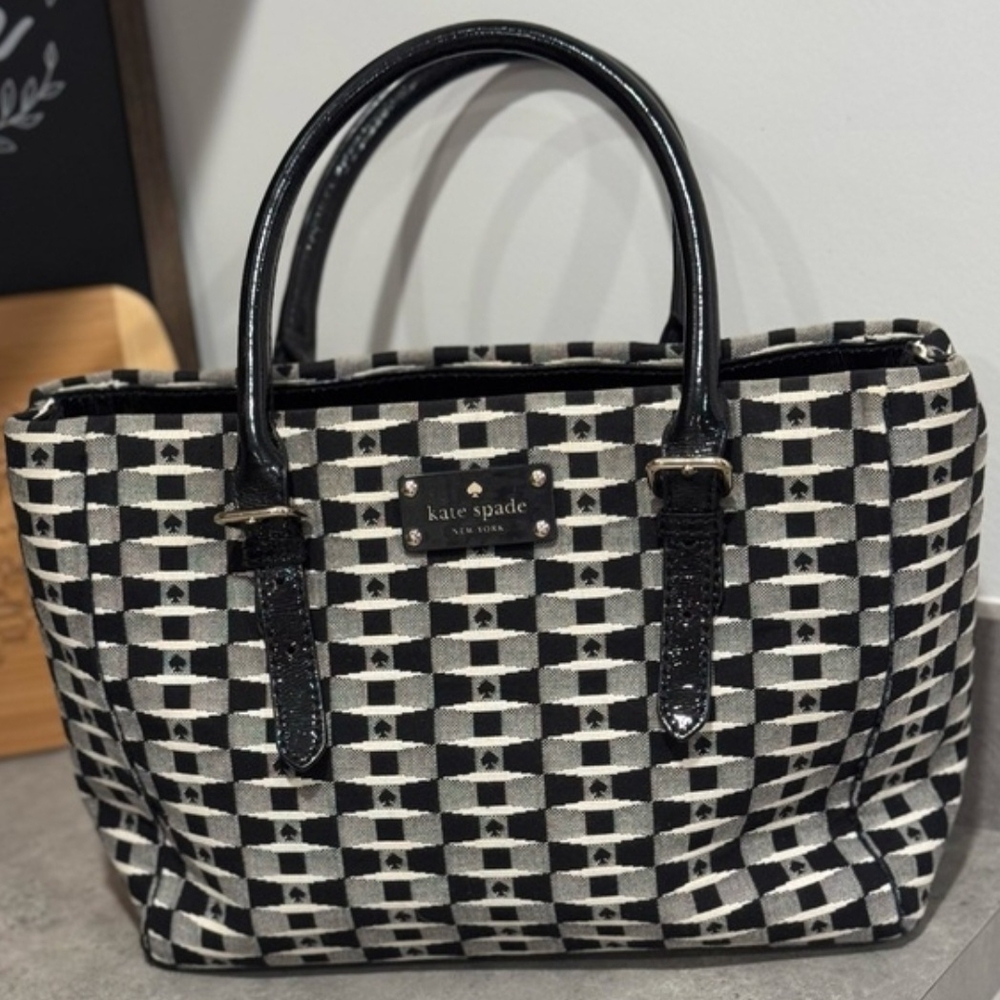 Kate Spade Monochrome Checkered STORY BOOK LINING Euc - Picture 8 of 11